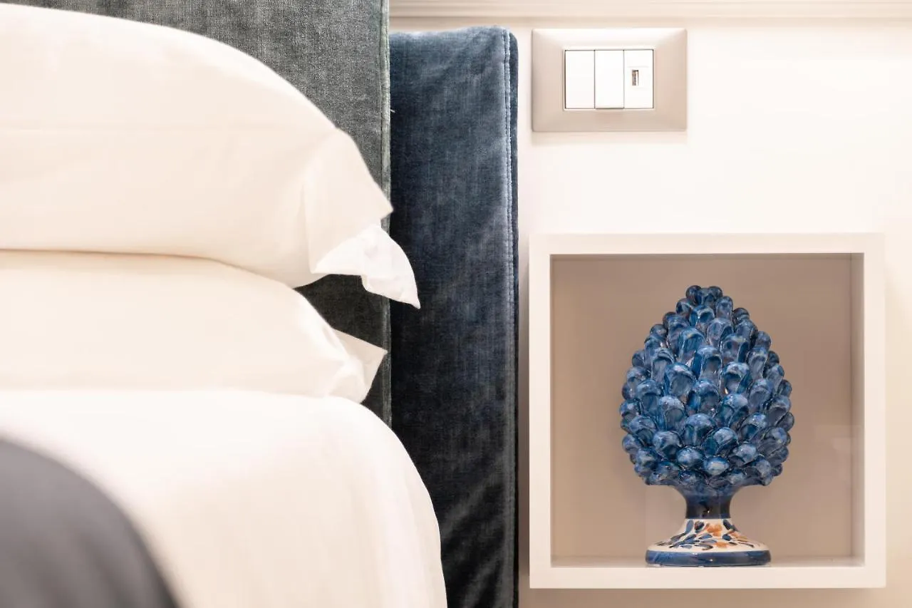 טאורמינה Longo Suites