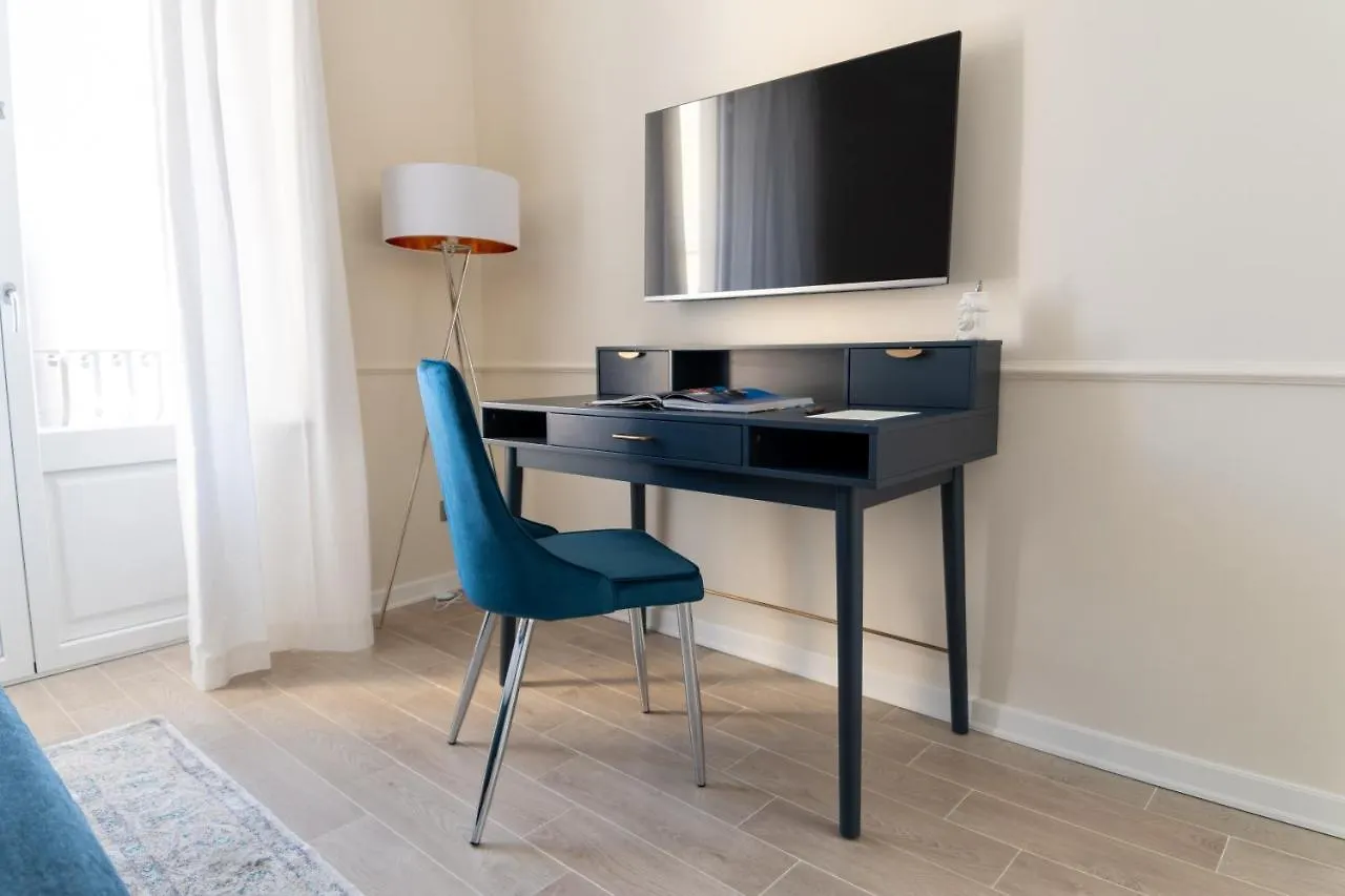 בית הארחה טאורמינה Longo Suites איטליה